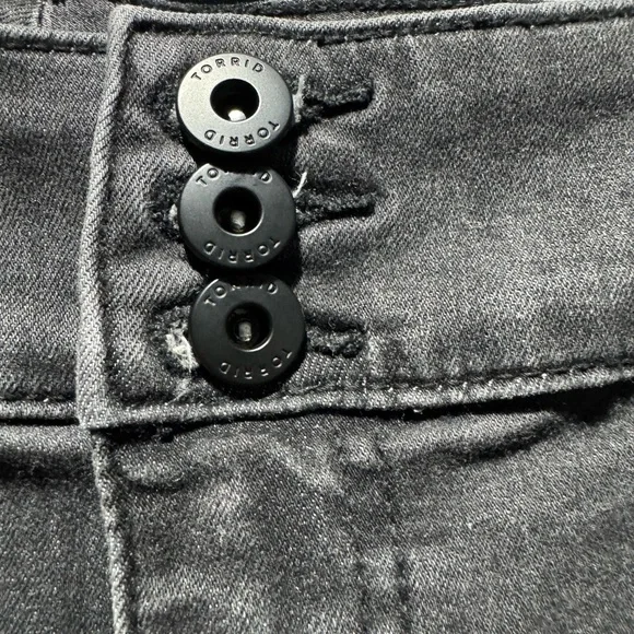 Torrid Dark Gray Skinny Jeans - Picture 2 of 3